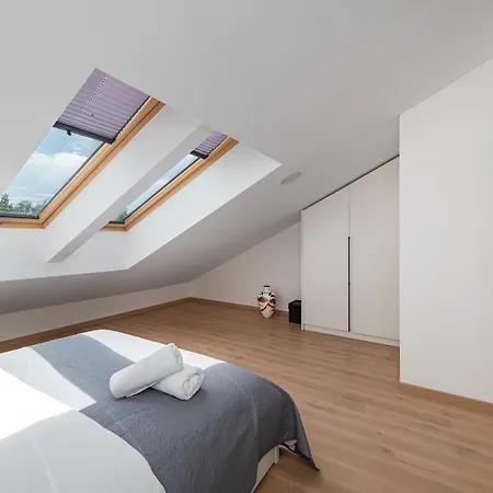 Spaciuos 1 Bd By Domvia *